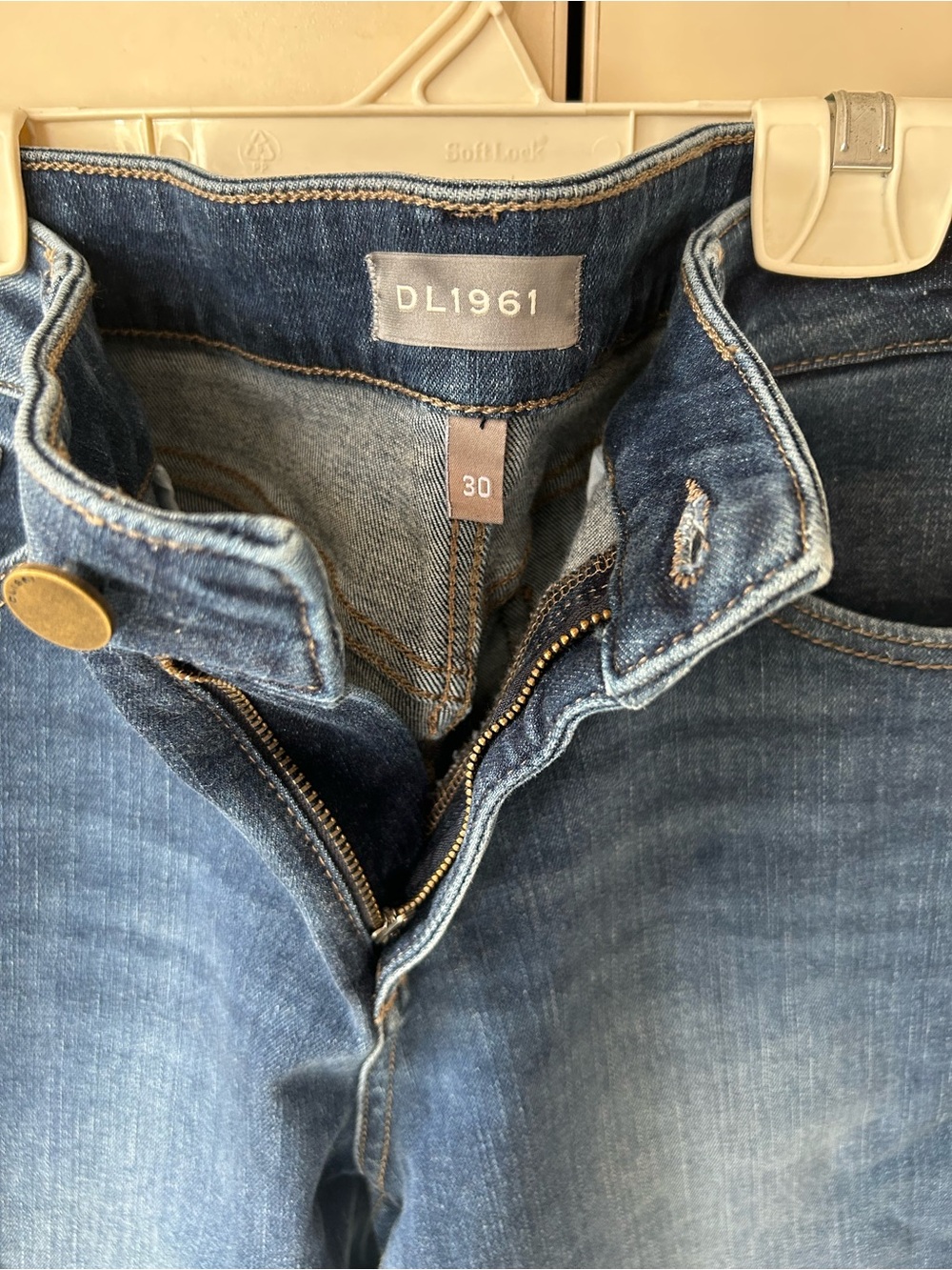 DL1961 Women's Mid-Blue High Rise Slim Jeans